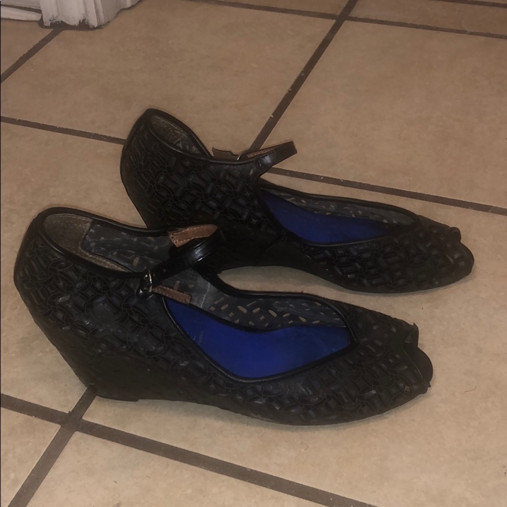 Black leather wedge